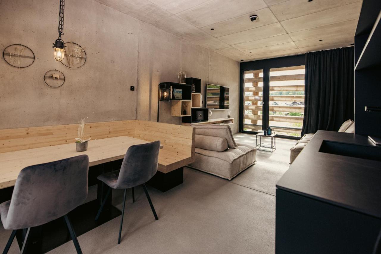 Bretterhotel Hofstetten bei Brienz Buitenkant foto